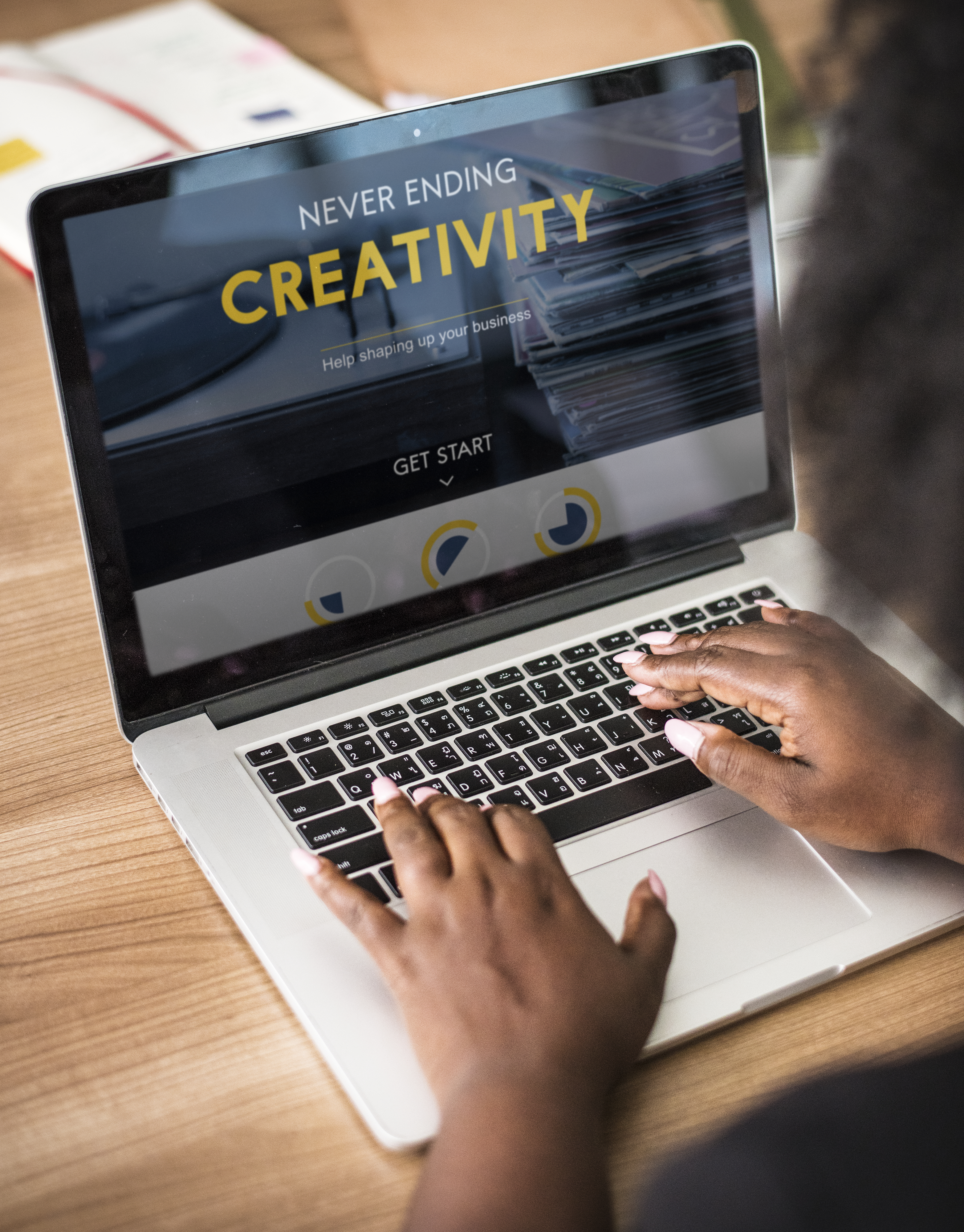 Expert Web Developer at Work - OneClick Casablanca